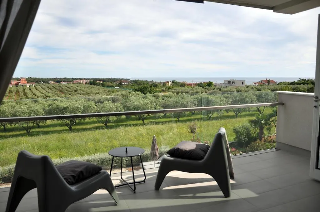 Apartments Marat Residence Zambratija  0*,