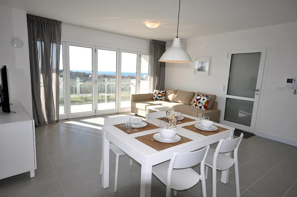 Apartments Marat Residence Zambratija  0*,