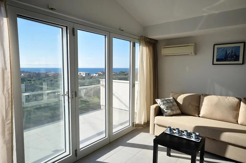 Apartments Marat Residence Zambratija