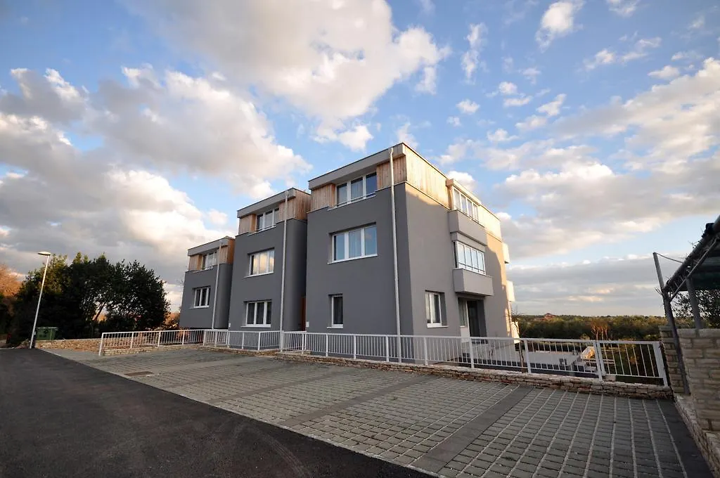 Apartments Marat Residence Zambratija